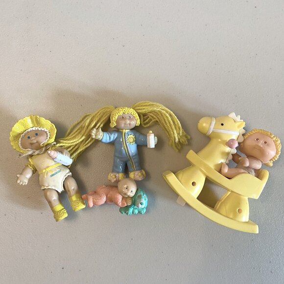 Lot of 5 VTG Cabbage Patch Kids Figures 1980s Toys Minis PVC Girl PJs Baby Horse - Picture 1 of 15